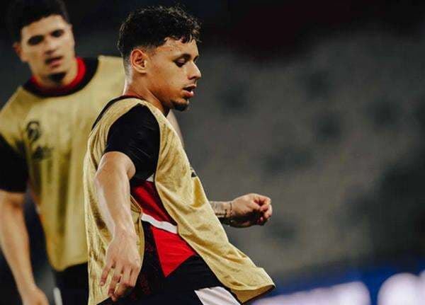 Bek Timnas Indonesia Dean James Absen di Final Piala KNVB 2024-2025, Tetap Latihan Bareng Go Ahead Eagles