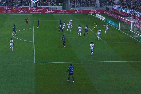 Aksi Gila Jay Idzes Jadi Sorotan Serie A Usai Wajahnya Jadi Tameng Kemenangan Sassuolo