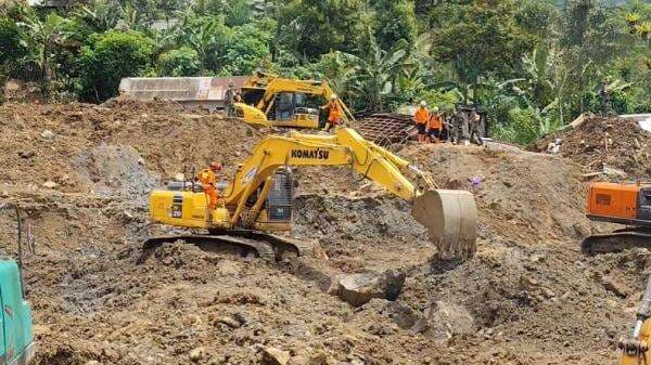 Sulit Tembus Material Longsor Banjarnegara, Pencarian Korban Butuh Alat Berat Kapasitas Besar