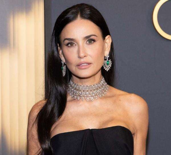 Curhat Demi Moore soal Tekanan Berat di Hollywood, Diet Ekstrem hingga Alami <i>Eating Disorder</i> Curhat Demi Moore soal Tekanan Berat di Hollywood, Diet Ekstrem hingga Alami <i>Eating Disorder</i>