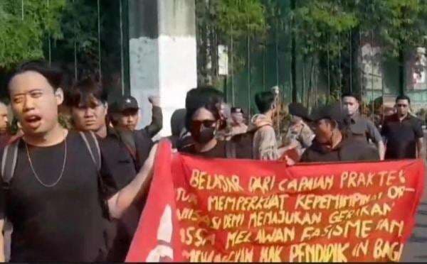 Anarko Penyusup Demo May Day di DPR yang Ditangkap Jadi 14 Orang