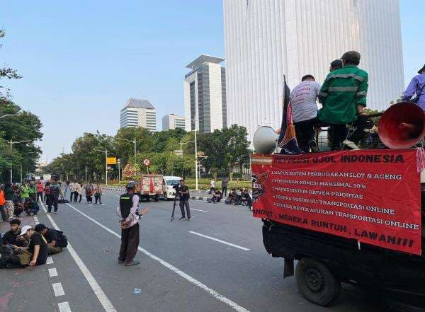 Massa Demo Ojol di Jakarta Hari Ini Tak Sampai 50.000, Kenapa?