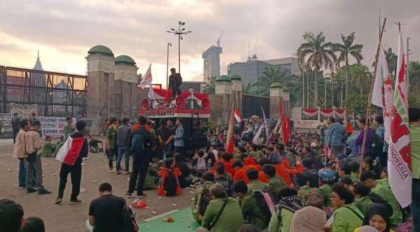 Ada Demo Mahasiswa, Jalan Depan Gedung DPR Ditutup