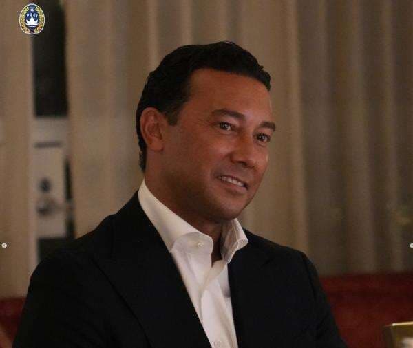 Jelang Timnas Indonesia vs China, Denny Landzaat Kembali Pantau Calvin Verdonk