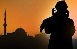 Bacaan Sholawat Tarhim Sebelum Adzan Subuh, Lengkap Arab, Latin, dan Artinya