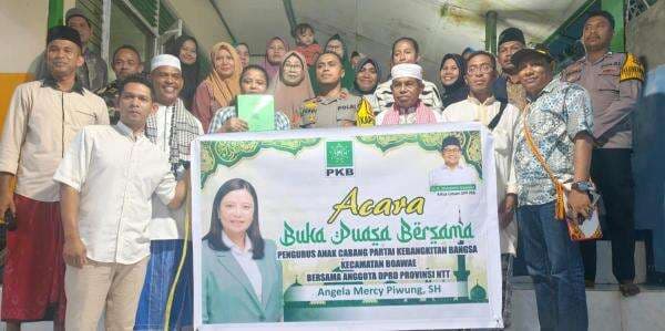 Buka Puasa Bersama Umat Muslim  Boawae, Anggota DPRD NTT Merci Piwung Perjuangkan Aspirasi Mereka
