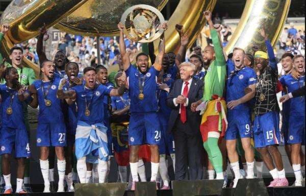 Viral Donald Trump Ikut Selebrasi Chelsea, Beri Penghargaan ke Wasit Iran!