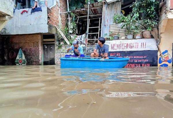 39 RT dan 3 Ruas Jalan di Jakarta Masih Terendam Banjir, Berikut Lokasinya