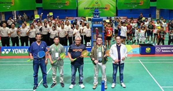 Ratusan Pebulutangkis Junior Bersaing di Sirnas B 2025 Sulsel