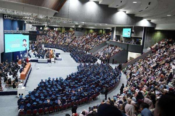ITB Gelar Wisuda Kedua Tahun Akademik 2024/2025 di Sabuga, Begini Kata Rektor