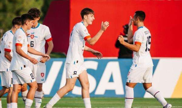 Hasil Piala Dunia U-17 2025: Irlandia Hajar Panama 4-1, Republik Ceko Bantai Tajikistan 6-1