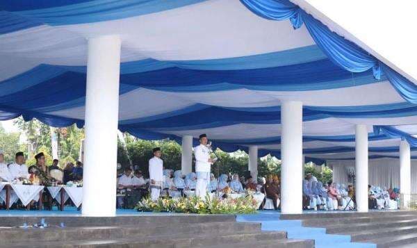 Peringatan Hari Jadi Karawang ke-392 Digelar Khidmat, Peserta Kenakan Busana Adat