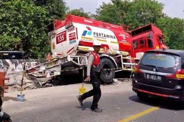 Detik-detik Kecelakaan Beruntun Truk Tangki BBM di Bogor, TKP Jalan Menurun