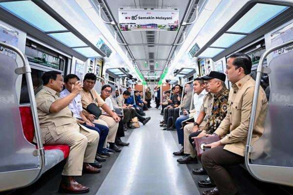 4 Fakta Prabowo Naik KRL, Rp5 Triliun Langsung Cair demi Tambah 30 Kereta Baru