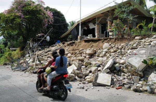 2 Gempa Dahsyat Guncang Filipina, 7 Orang Tewas 300 Luka