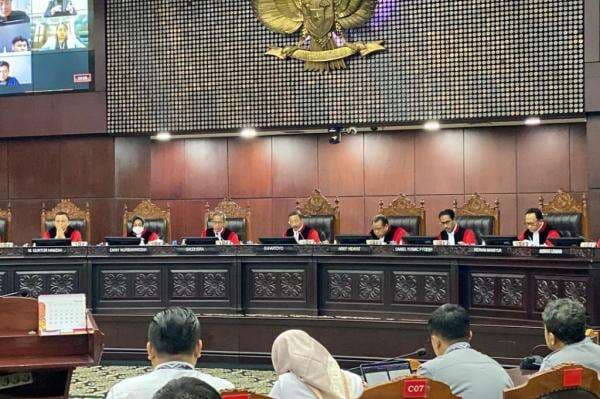 Mahkamah Konstitusi Tolak Gugatan Larangan Nikah Beda Agama