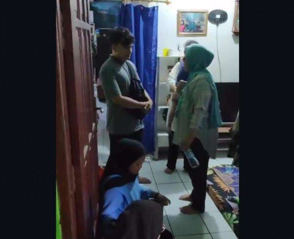 Detik-Detik Istri Sah Grebek Suami dan Selingkuhan di Dalam Rumah, Sudah Berhari-hari Tak Pulang!