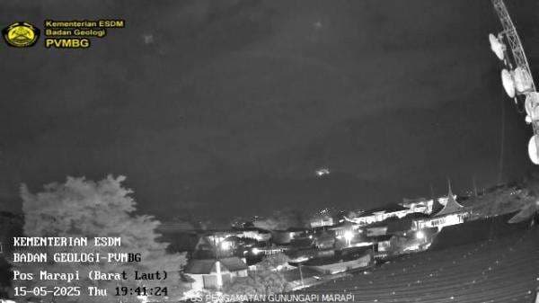 BREAKING NEWS Gunung Marapi Erupsi, Status Waspada