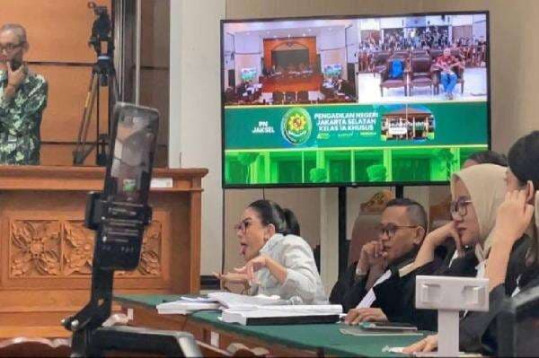 Heboh Nikita Mirzani Joget Velocity di Ruang Sidang, Hakim Marah Besar!