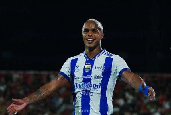 Respons Wiliam Marcilio Usai Dikeluarkan Bojan Hodak dari Skuad Persib Bandung Jelang Lawan Madura United Respons Wiliam Marcilio Usai Dikeluarkan Bojan Hodak dari Skuad Persib Bandung Jelang Lawan Madura United