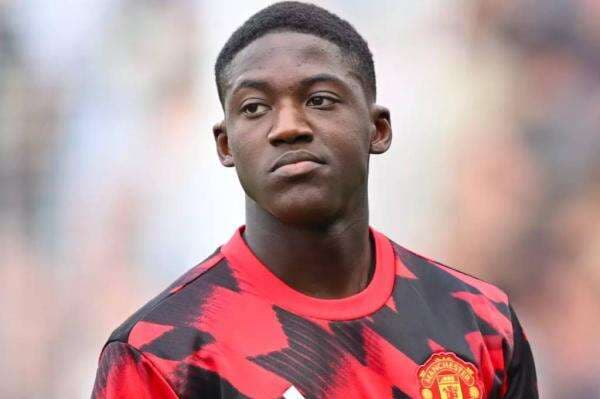 Napoli Krisis Finansial! Transfer Mainoo Terancam Gagal