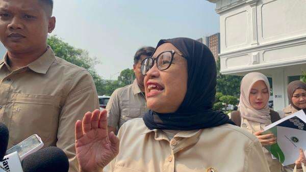 Nanik S Deyang Merapat ke Istana, Mau Lapor Efisiensi Anggaran MBG Nanik S Deyang Merapat ke Istana, Mau Lapor Efisiensi Anggaran MBG