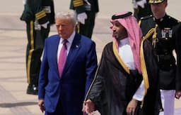 Trump Desak Saudi Berdamai dengan Israel sebagai Imbalan Damaikan Gaza