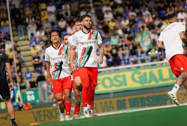 Calvin Verdonk Dapat Persembahan Spesial dari Fans NEC Nijmegen Jelang Hengkang ke LOSC Lille