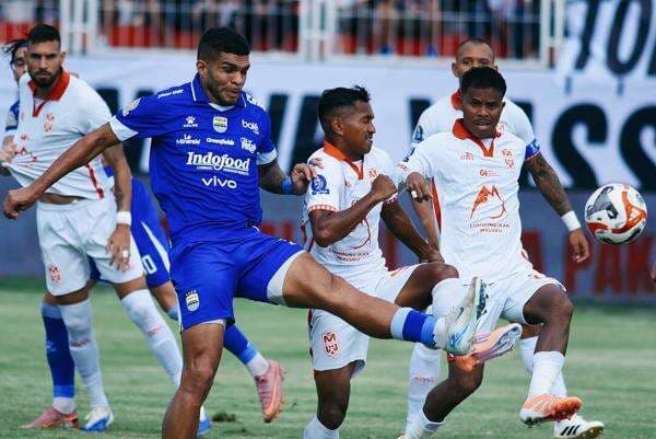 Hasil Babak Pertama Malut United vs Persib Bandung di Super League 2025-2026: Ciro Alves Nyekor Maung Bandung Tertinggal 0-2