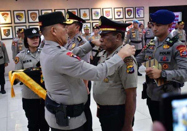 Dua Naik Pangkat, Satu Dipecat: Ini Pesan Tegas Kapolda NTT Soal Integritas Polisi
