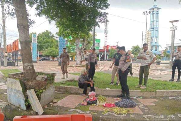 Polisi Gerak Cepat Tangani ODGJ Bawa Senjata Tajam di Alun-Alun Kota Banjar