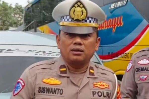 Sopir Truk Gandeng di Jombang Jadi Tersangka usai Lindas Pemotor Perempuan hingga Tewas Sopir Truk Gandeng di Jombang Jadi Tersangka usai Lindas Pemotor Perempuan hingga Tewas