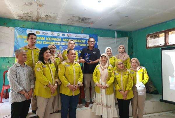 Universitas Pamulang Buat Pelatihan Ketrampilan Public Speaking di Desa Sukajadi Pandeglang