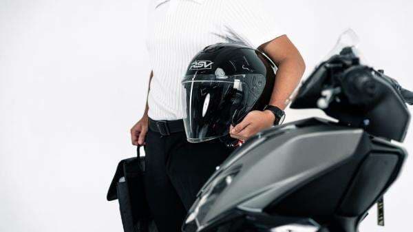 Penjualan Naik, RSV Kembangkan Helm untuk Cuaca Tropis