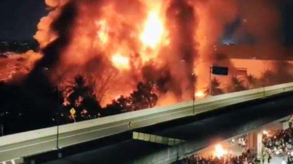 Massa Bakar Gedung DPRD Makassar, 4 Orang Meninggal Dunia