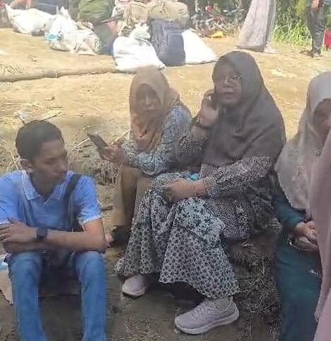 5 Hari Jaringan Putus, Korban Bencana Sumatera Kini Bisa Komunikasi Usai Polri Kirim Starlink