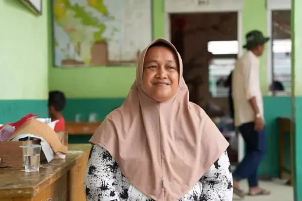 Bantuan Datang Cepat, Yuni Warga Agam Harap Bisa Mulai Bangun Rumah dan Usaha Lagi