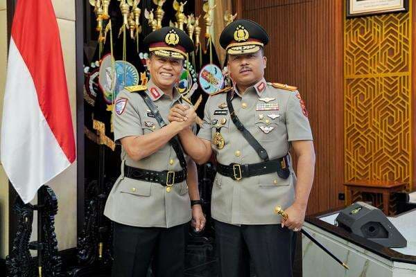Mutasi Polri: Wakapolda Jateng Brigjen Pol Agus Suryonugroho Promosi Bintang Dua jadi Kakorlantas Mutasi Polri: Wakapolda Jateng Brigjen Pol Agus Suryonugroho Promosi Bintang Dua jadi Kakorlantas