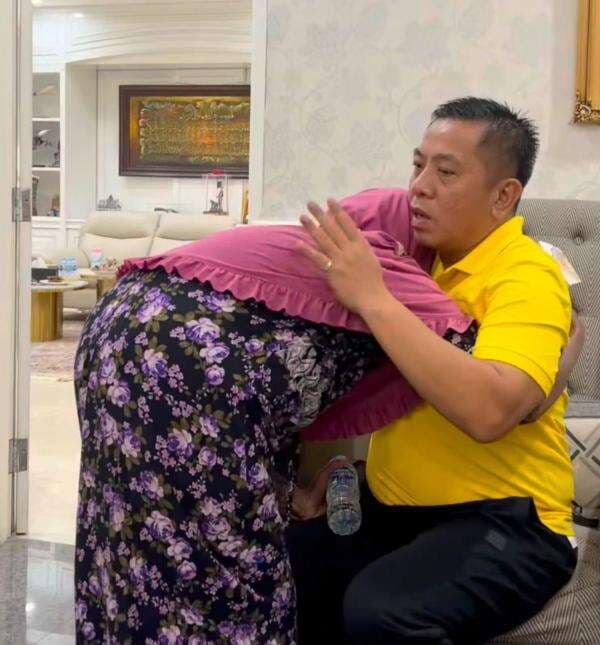 Bupati Karawang Siap Biayai Operasi dan Renovasi Rumah Ahmad, Remaja dengan Kelainan Genital