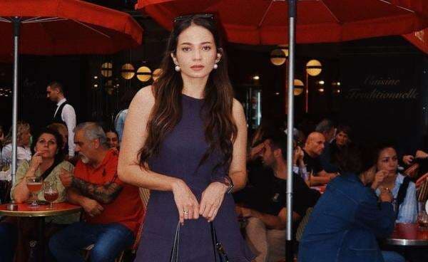 Visual Enzy Storia Foto Bareng Kendall Jenner di Paris Fashion Week 2024, Kebanting Gak Ya?