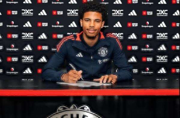 Biodata dan Agama Ethan Williams: Penyerang Masa Depan Manchester United