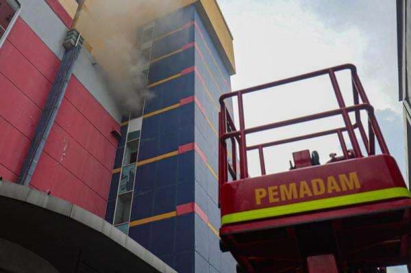 Korban Hilang Kebakaran Glodok Plaza Bertambah Jadi 13 Orang, Ini Identitasnya