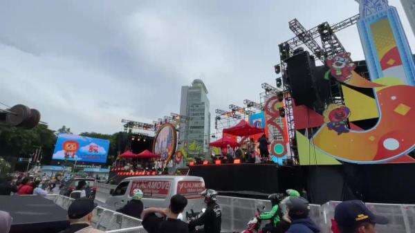 Bundaran HI Mulai Ramai Dipadati Warga Jelang Malam Tahun Baru 2026, Ini Updatenya!