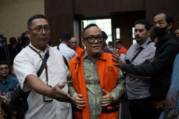 Eks Wamenaker Noel Didakwa Terima Gratifikasi Rp3,3 Miliar dan Motor Ducati