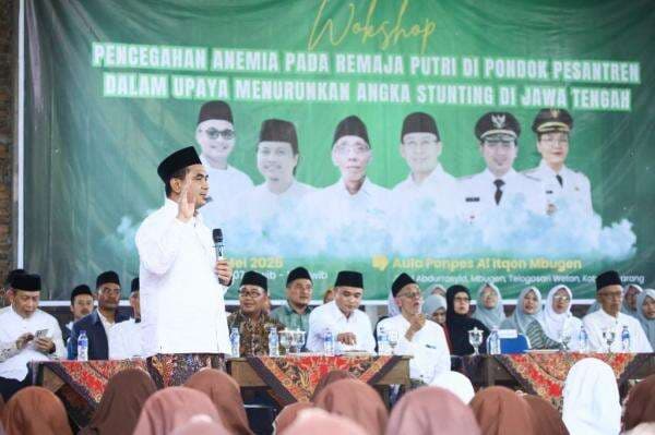 Cegah Stunting Sejak Remaja, Taj Yasin Kunjungi Pondok Pesantren Al Itqon Mbugen