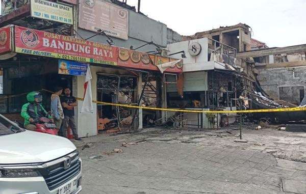 Pedagang Nasi Uduk Ungkap Kronologi Kebakaran Ruko di Cipete Jaksel