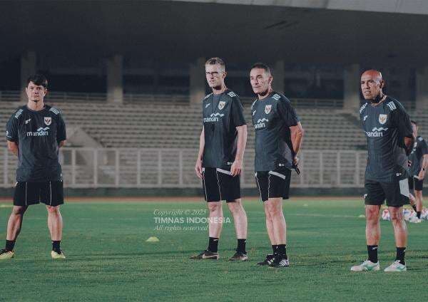 Lama Bungkam, Gerald Vanenburg Kirim Pesan Menyentuh Usai Dipecat sebagai Pelatih Timnas Indonesia U-23