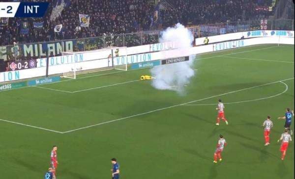 Jari Pelaku Pelemparan Flare ke Kiper Timnas Indonesia Emil Audero Putus, Segera Ditangkap!