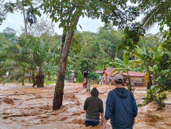Korban Tewas Akibat Banjir dan Longsor di Asia Tenggara Tembus 500 Orang