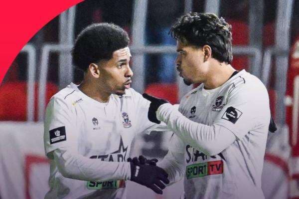Ragnar Oratmangoen Cetak Gol Penentu, FCV Dender Putus Puasa Kemenangan Ragnar Oratmangoen Cetak Gol Penentu, FCV Dender Putus Puasa Kemenangan